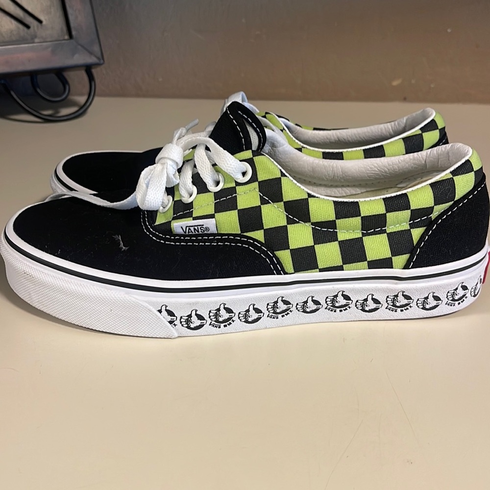 New vans men’s 6 womans 7.5